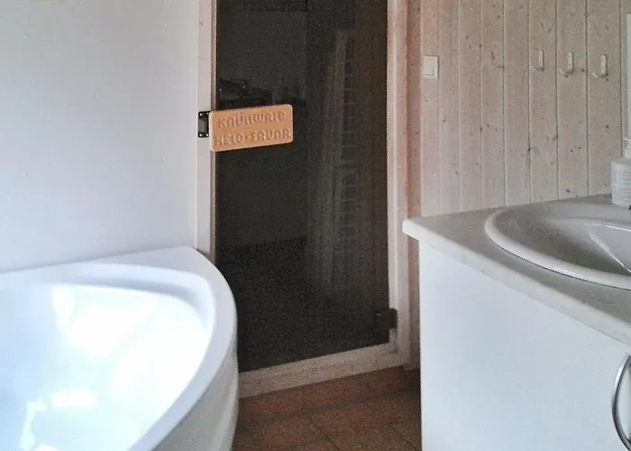 度假居 6 Person In *